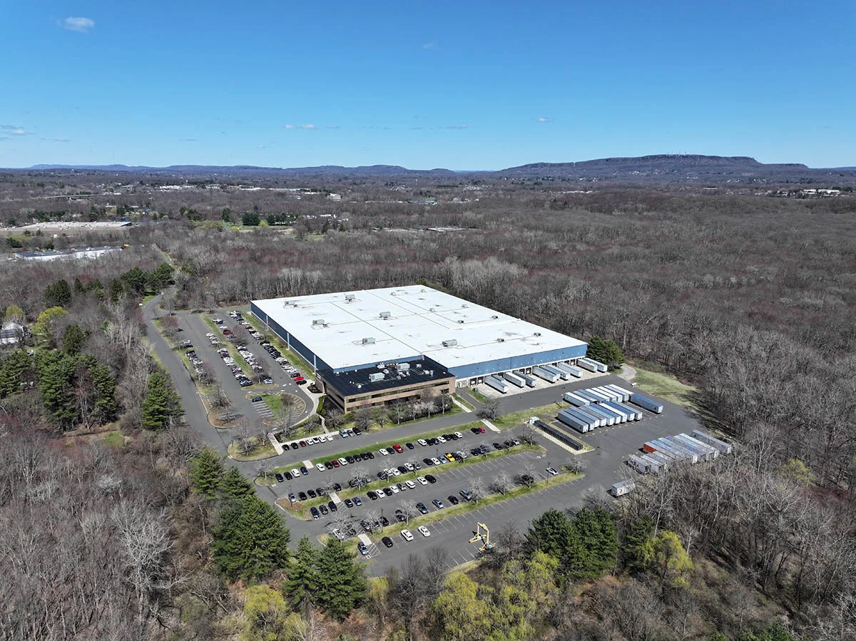 Industrial in Cheshire, CT — Lease in Cheshire, CT, photo 3 of 7