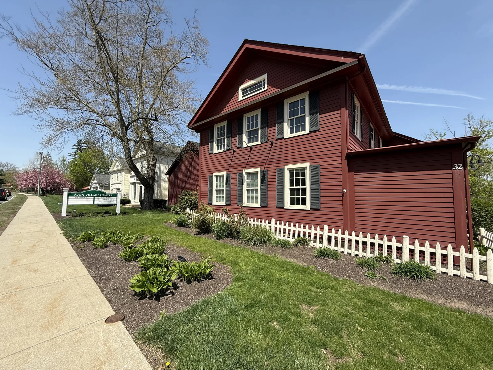 Retail in Avon, CT — Lease in Avon, CT, photo 3 of 8