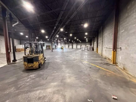 Industrial in Indianapolis, IN — Sale in Indianapolis, IN, photo 3 of 5