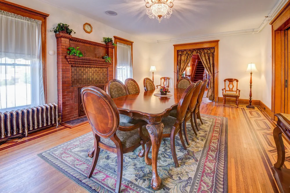 Dodge House — Sale in Mishawaka, IN, photo 2 of 6