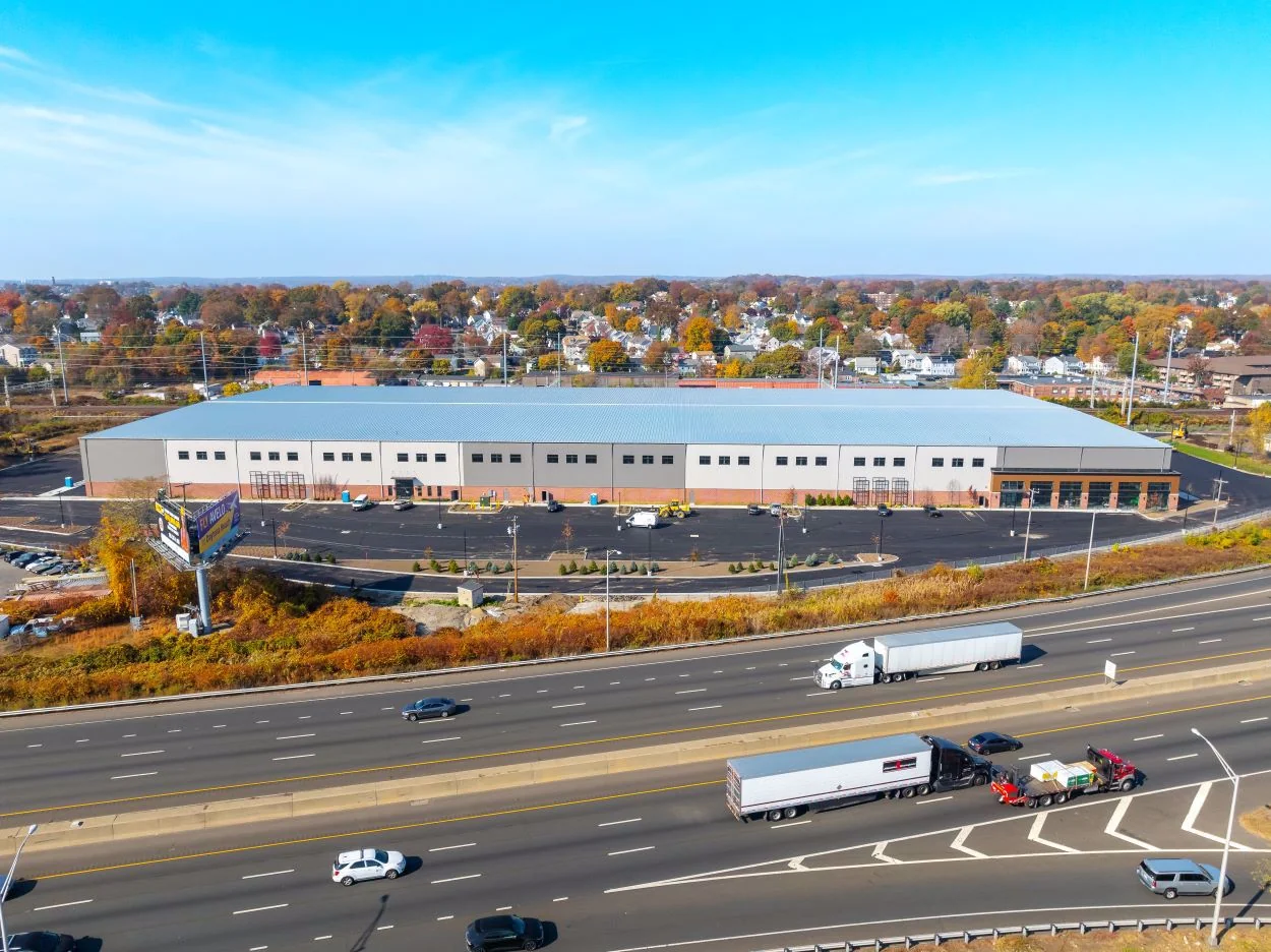 I-95 Logistics Center — Lease in Stratford, CT, photo 1 of 4
