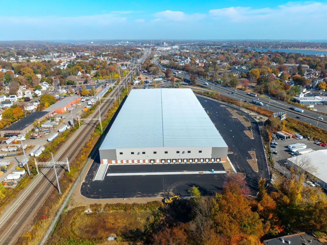 I-95 Logistics Center — Lease in Stratford, CT, photo 3 of 4