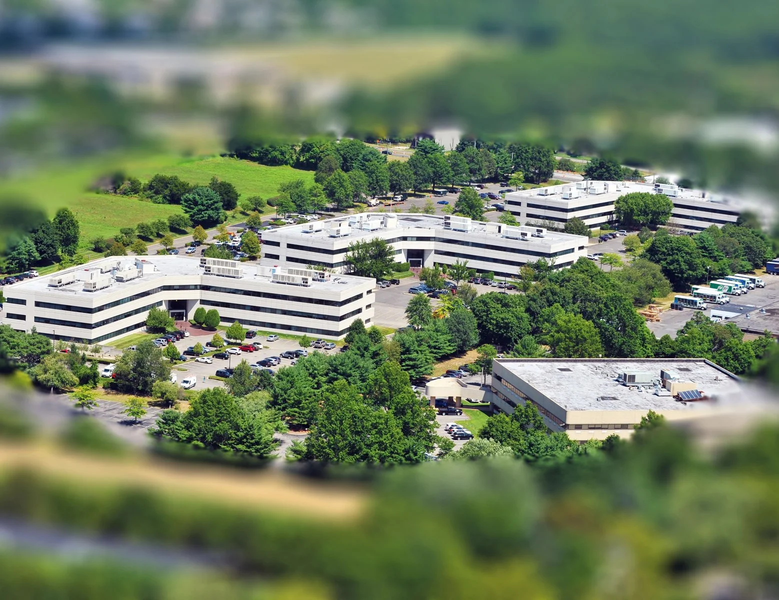 Greenway Plaza Office Park — Lease in Melville, NY, photo 1 of 2