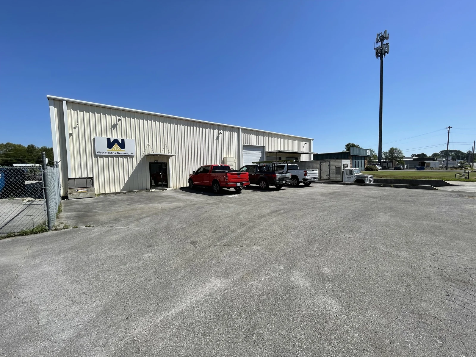 Industrial in Huntsville, AL — Sale in Huntsville, AL, photo 1 of 3