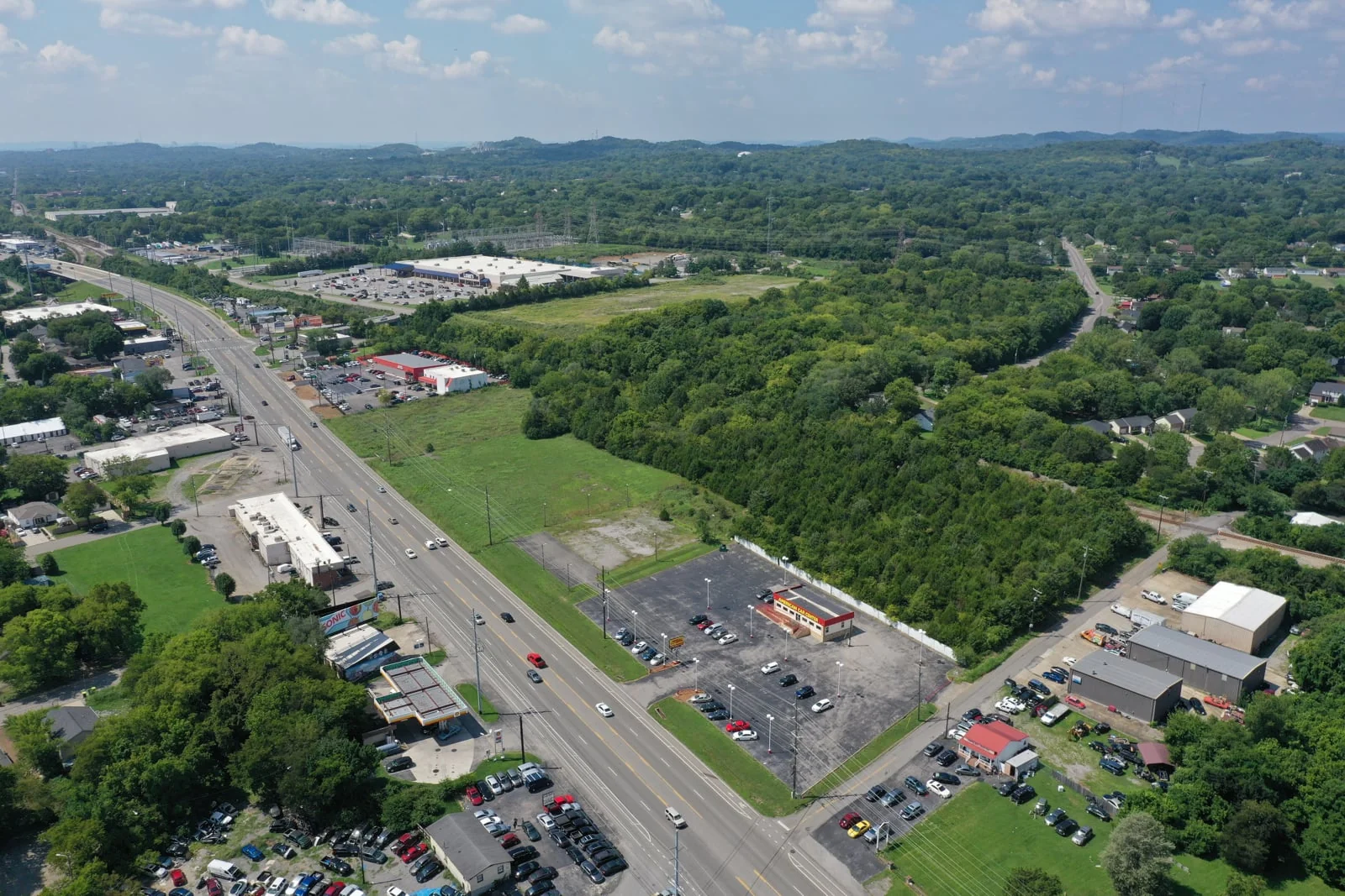 1425 Gallatin Pike — Sale in Nashville, TN, photo 1 of 3
