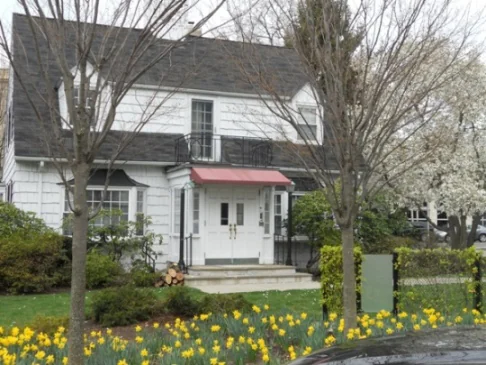 Museum Building — Lease in Greenwich, CT, photo 1 of 1