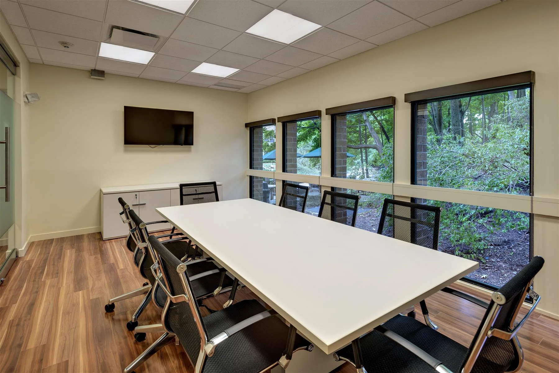 Office in Greenwich, CT — Lease in Greenwich, CT, photo 6 of 8