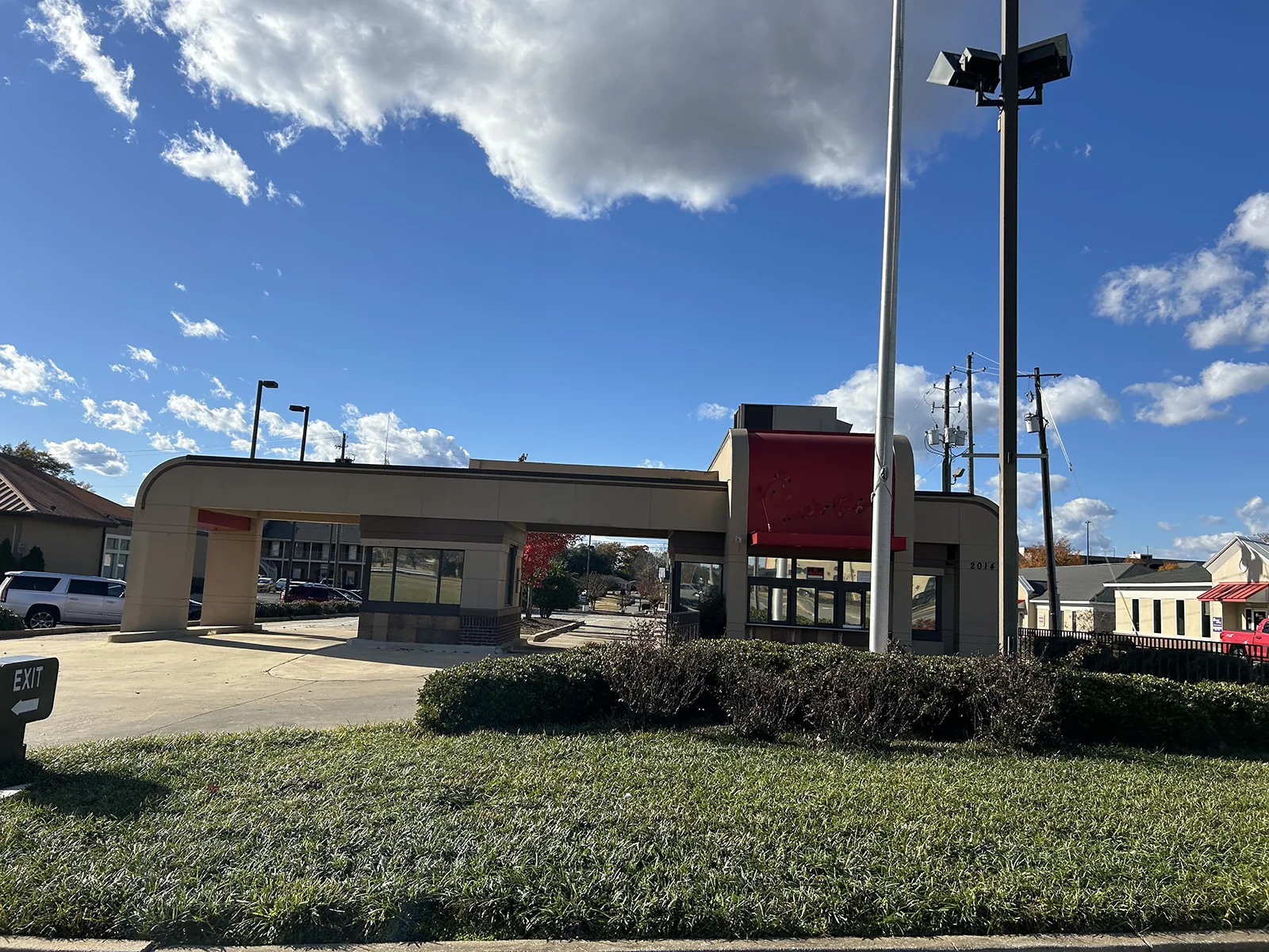 Former Chick-fil-A | Tuscaloosa, AL — Sale in Tuscaloosa, AL, photo 2 of 5