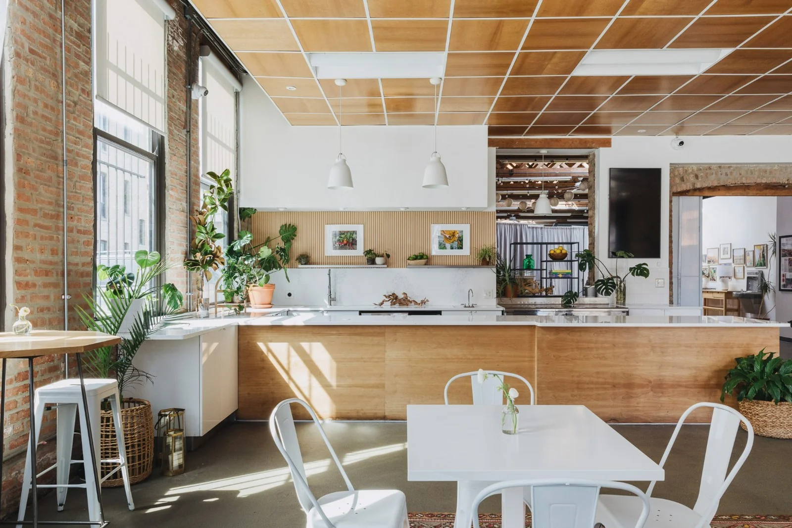 412 N Wolcott, Chicago, IL — Sale in Chicago, IL, photo 5 of 8