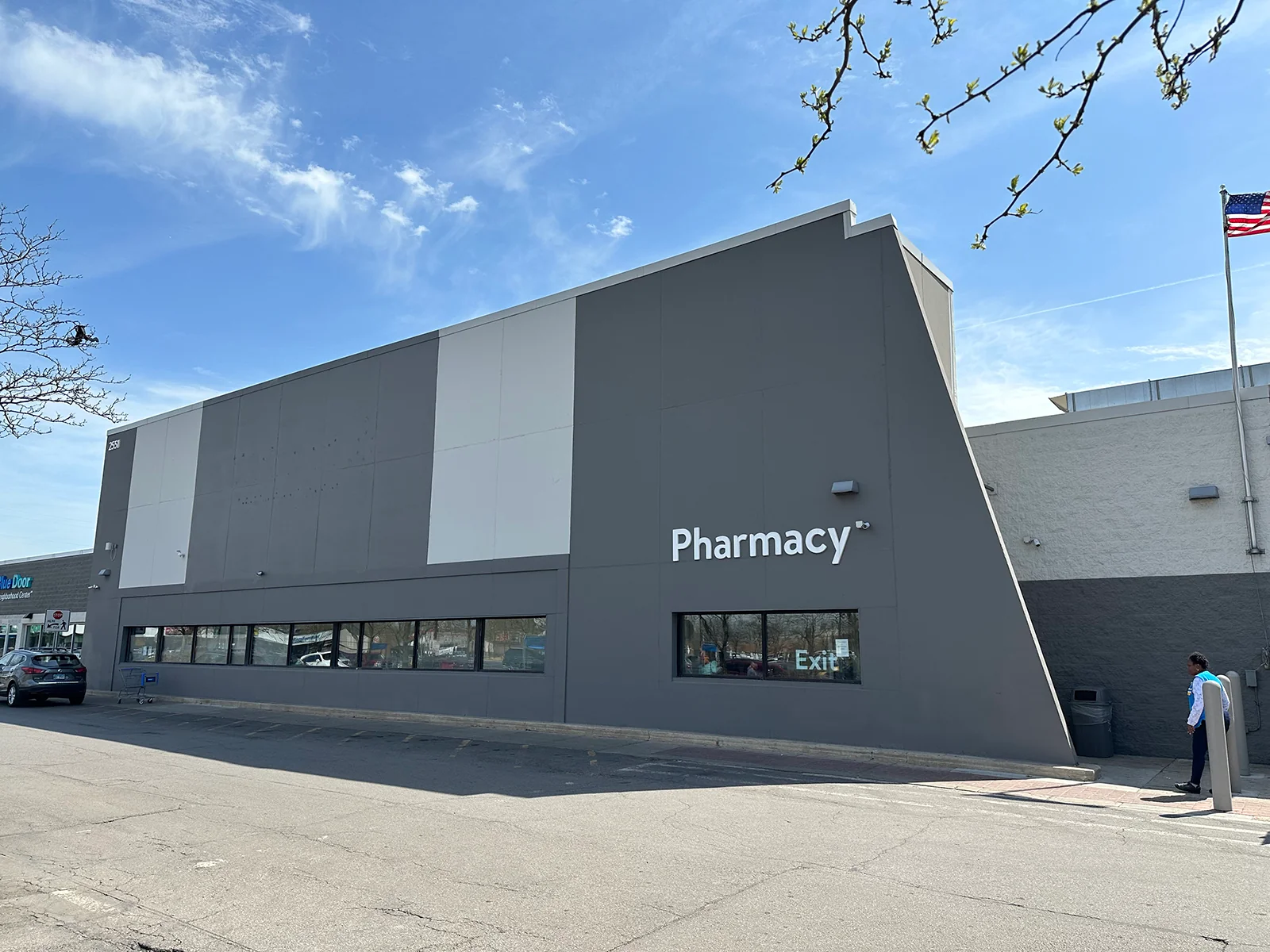 Former Walmart Neighborhood Market | Chicago — Sale in Chicago, IL, photo 1 of 1