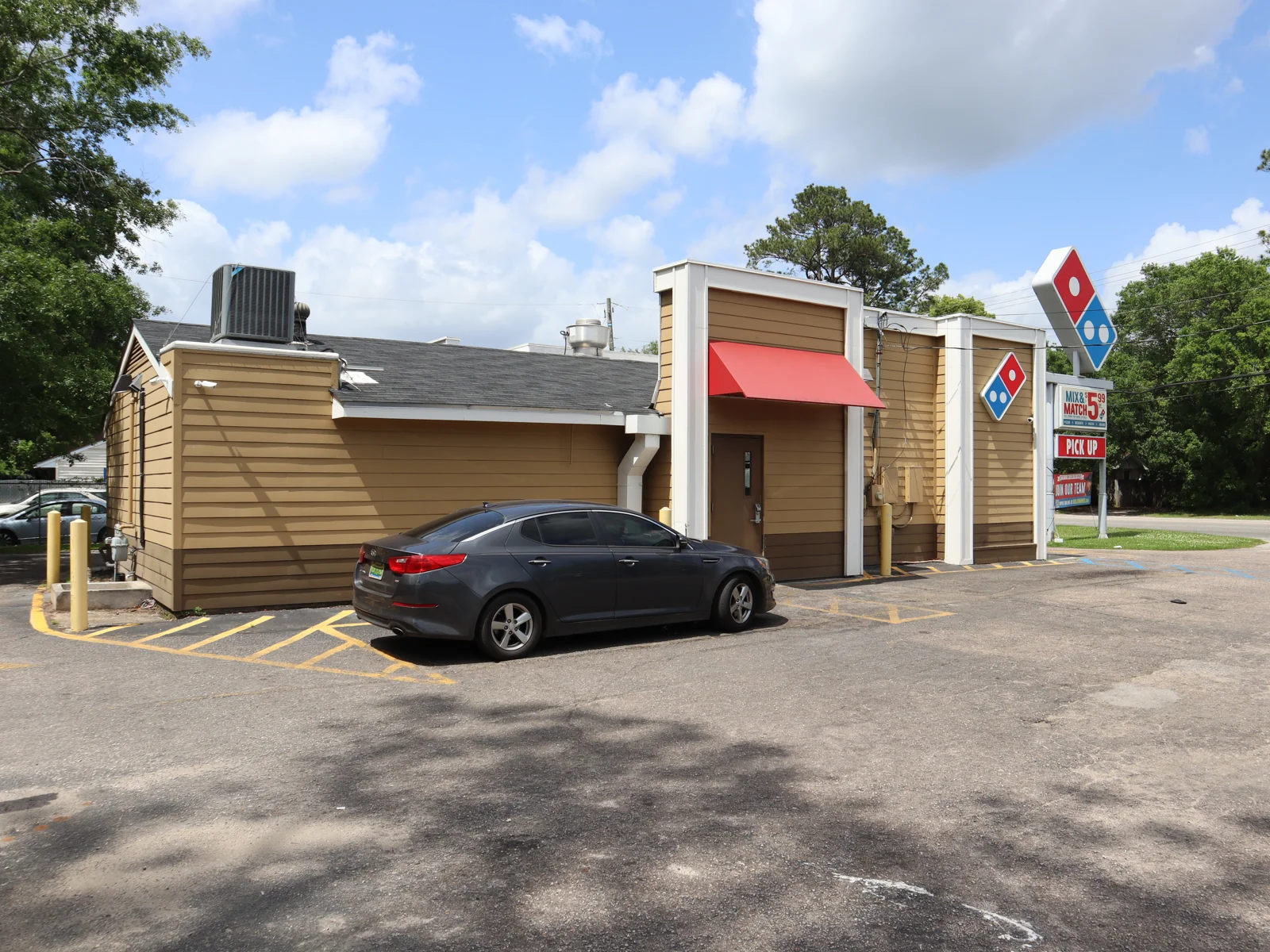 Dominos — Sale in Mobile, AL, photo 2 of 5