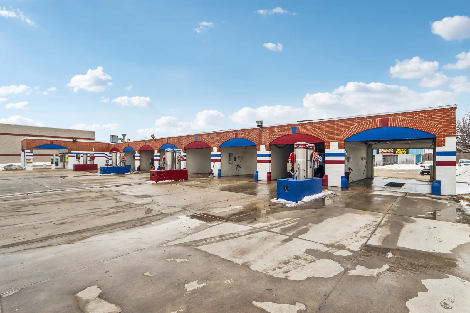 Touchless Car Wash — Sale in Mount Pleasant, WI, photo 4 of 4