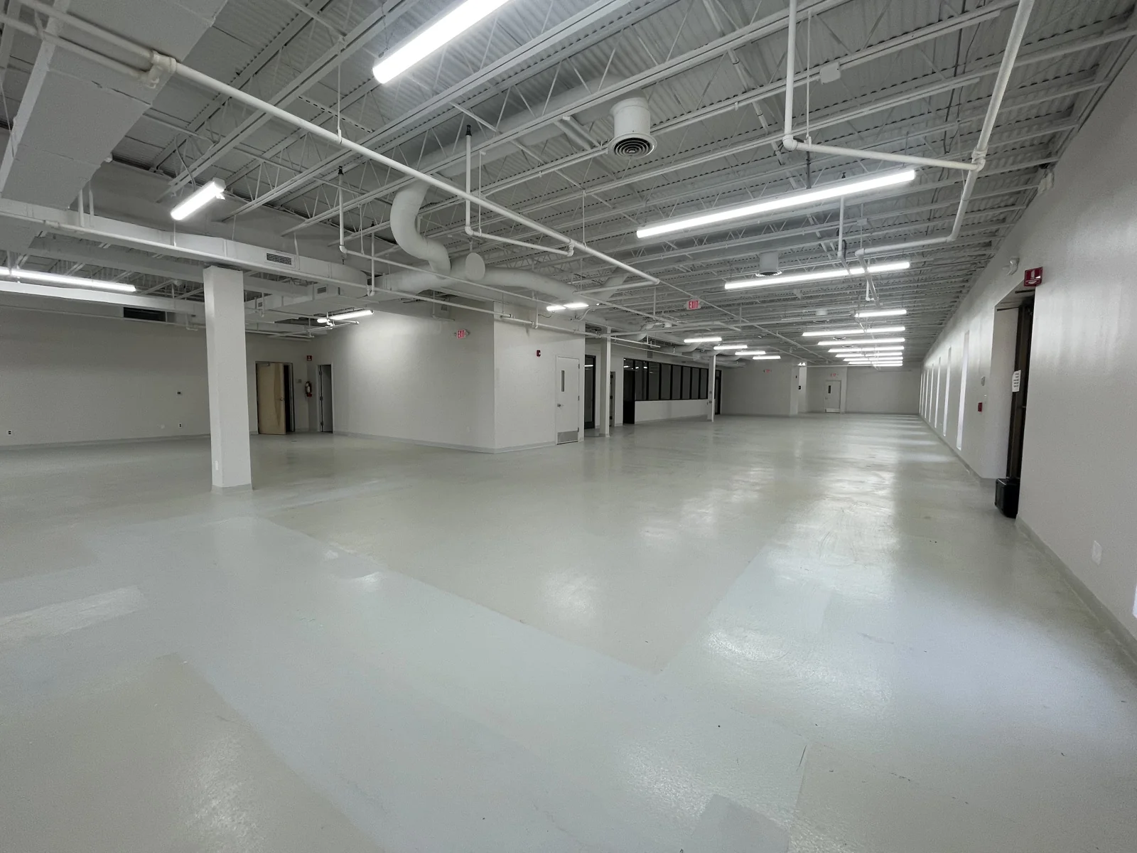 140 Kero Road — Lease in Carlstadt, NJ, photo 7 of 8