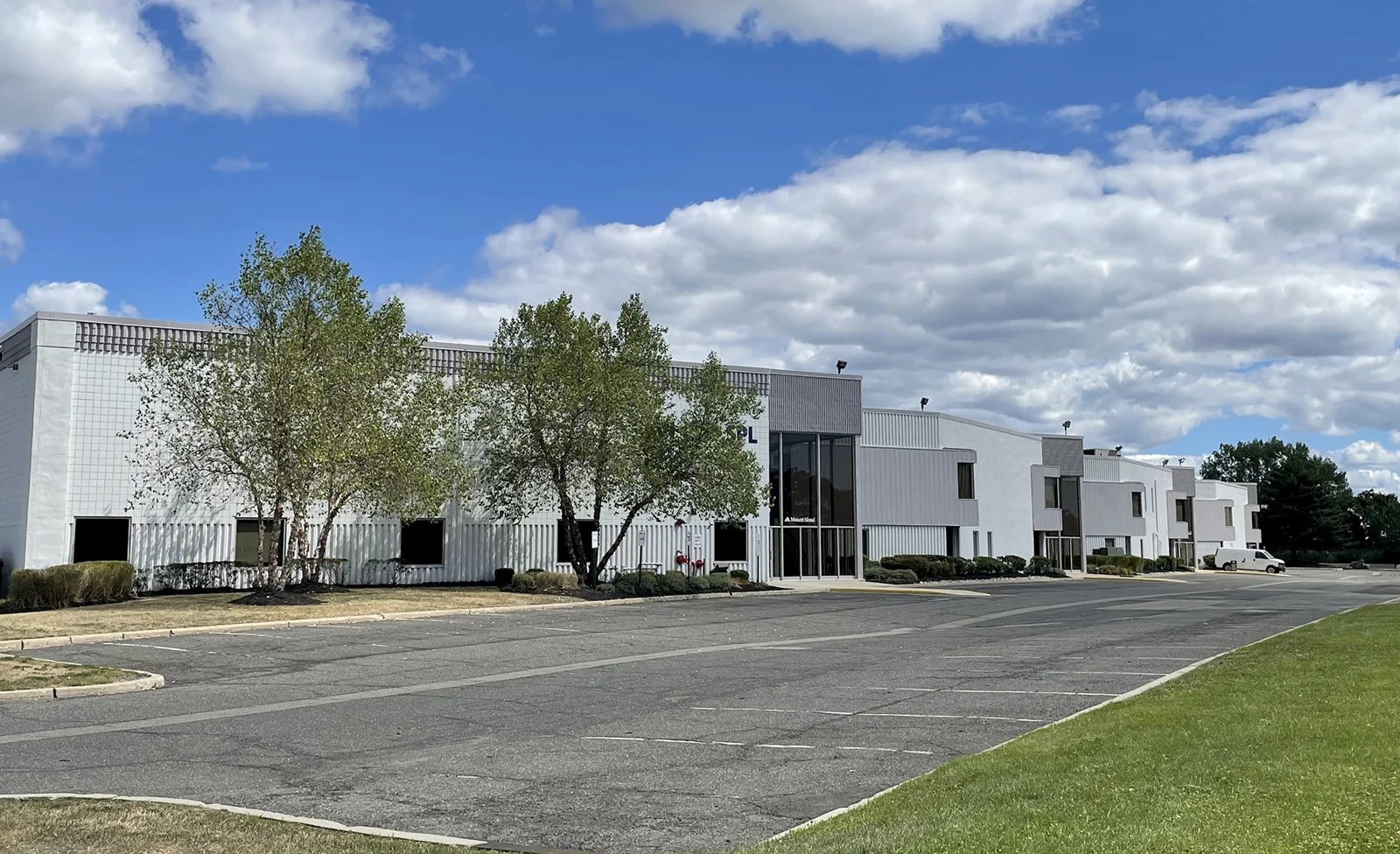 Office in Lyndhurst, NJ — Lease in Lyndhurst, NJ, photo 1 of 8