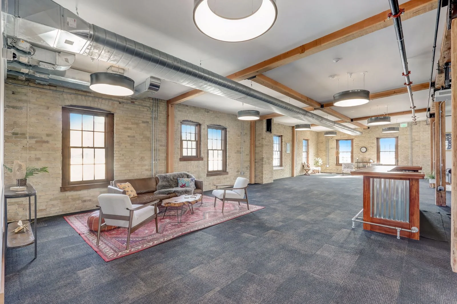 Office in Milwaukee, WI — Lease in Milwaukee, WI, photo 8 of 8