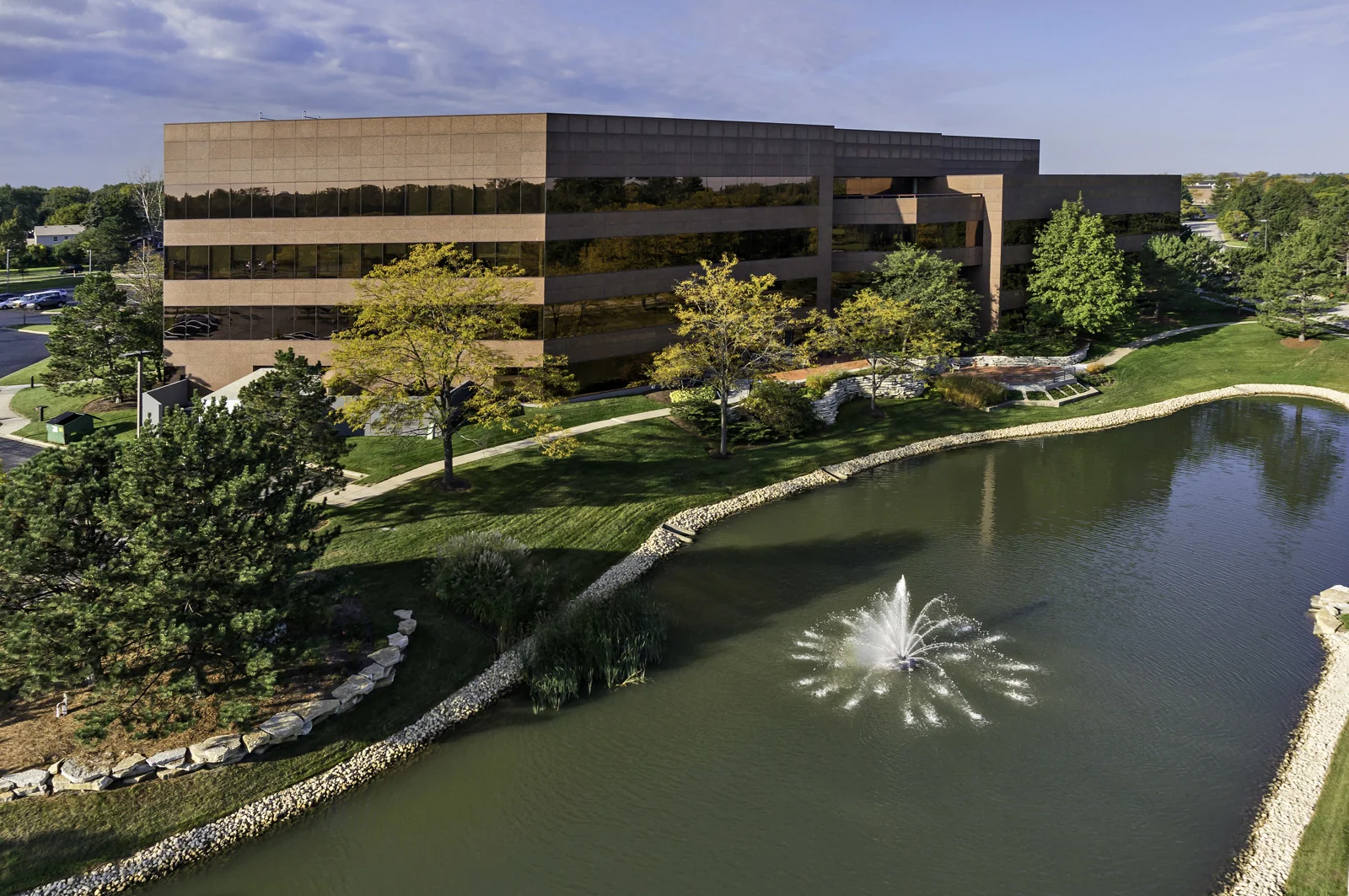 Office in Buffalo Grove, IL — Sale in Buffalo Grove, IL, photo 2 of 3