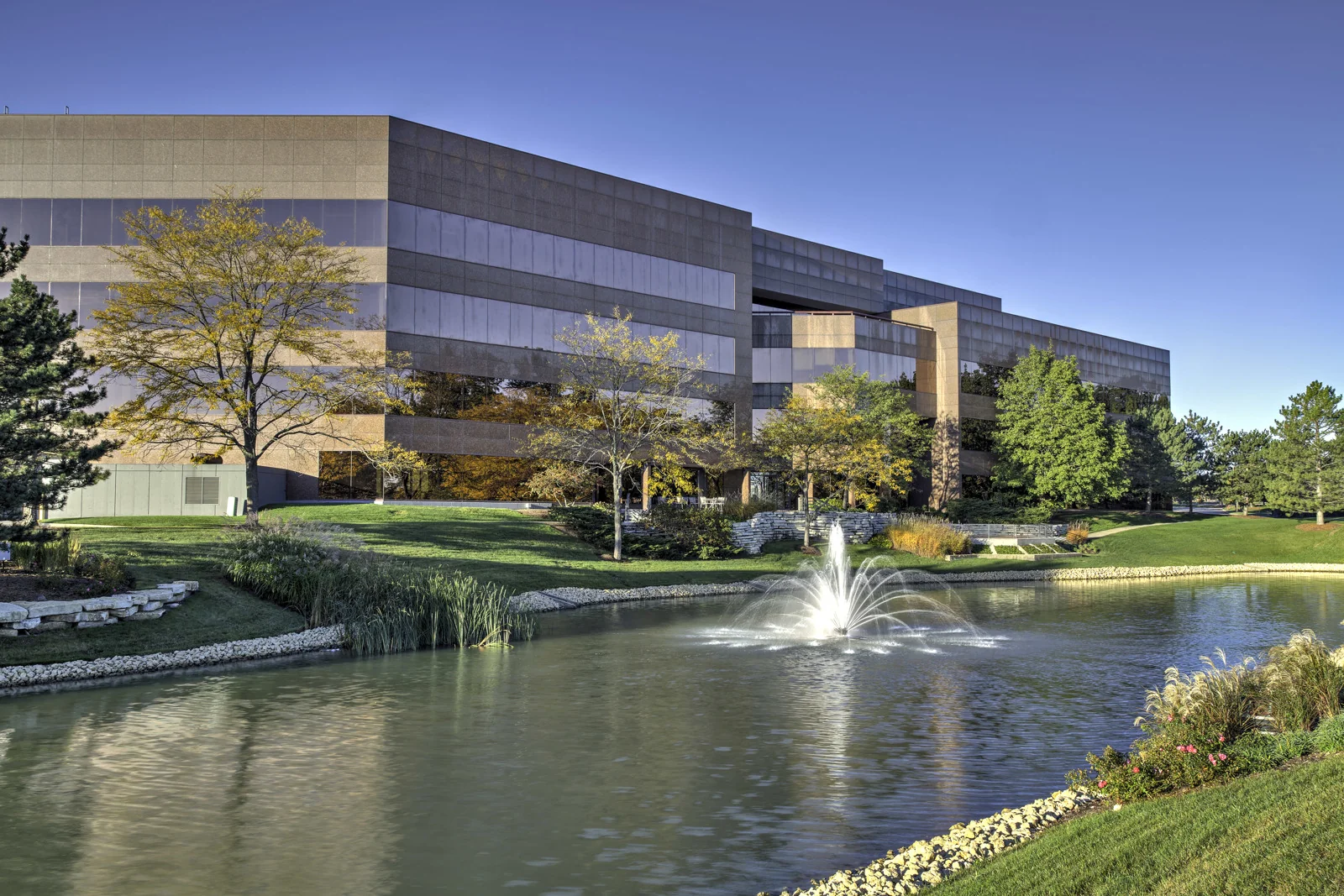 Office in Buffalo Grove, IL — Sale in Buffalo Grove, IL, photo 3 of 3