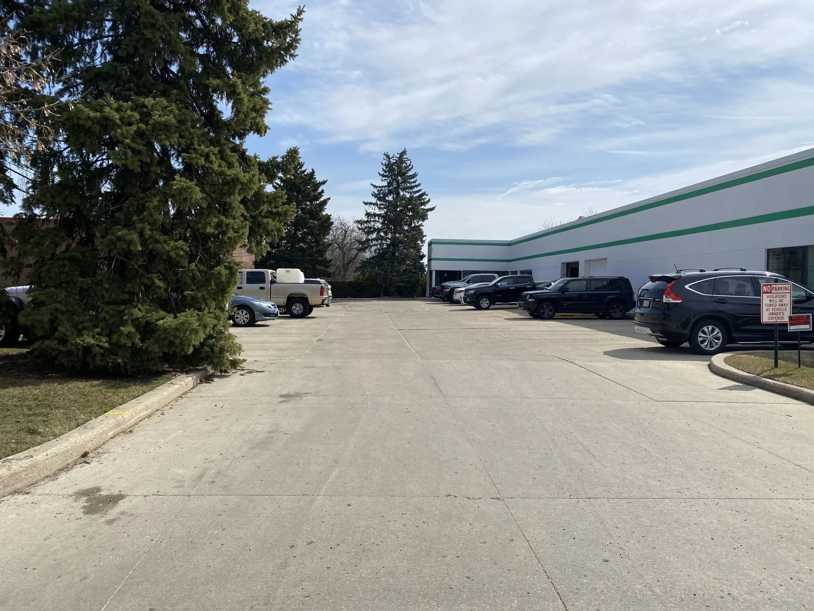 Industrial in Mundelein, IL — Sale in Mundelein, IL, photo 3 of 6