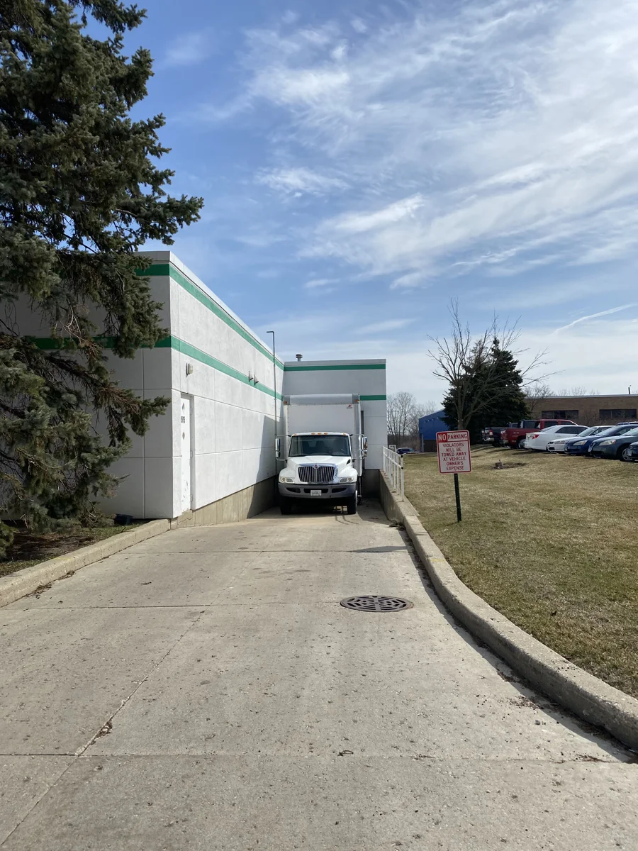 Industrial in Mundelein, IL — Sale in Mundelein, IL, photo 4 of 6