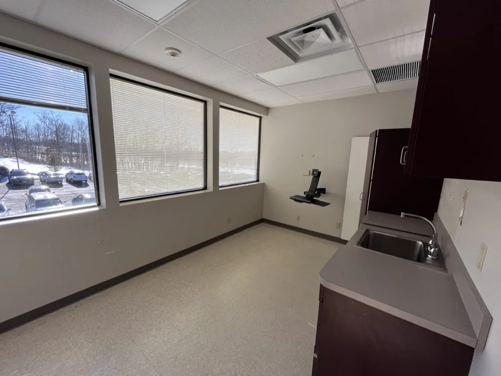 Healthcare in Rensselaer, NY — Lease in Rensselaer, NY, photo 3 of 8