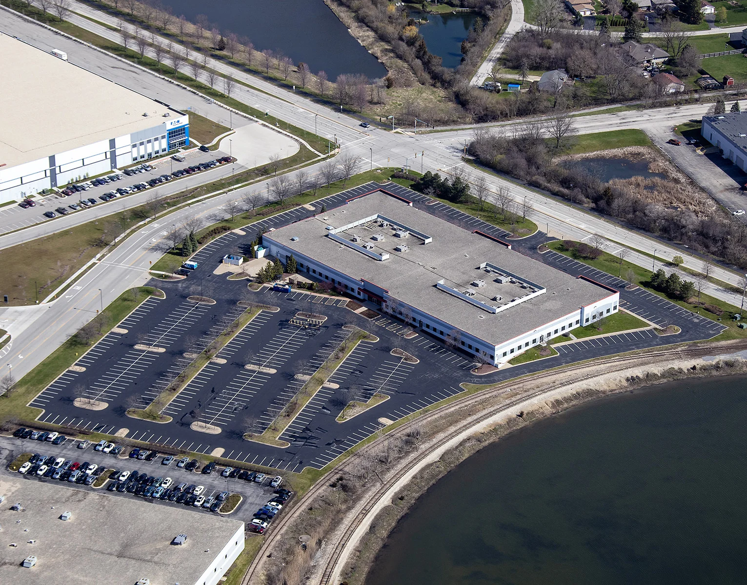 Industrial in Woodridge, IL — Sale in Woodridge, IL, photo 2 of 3