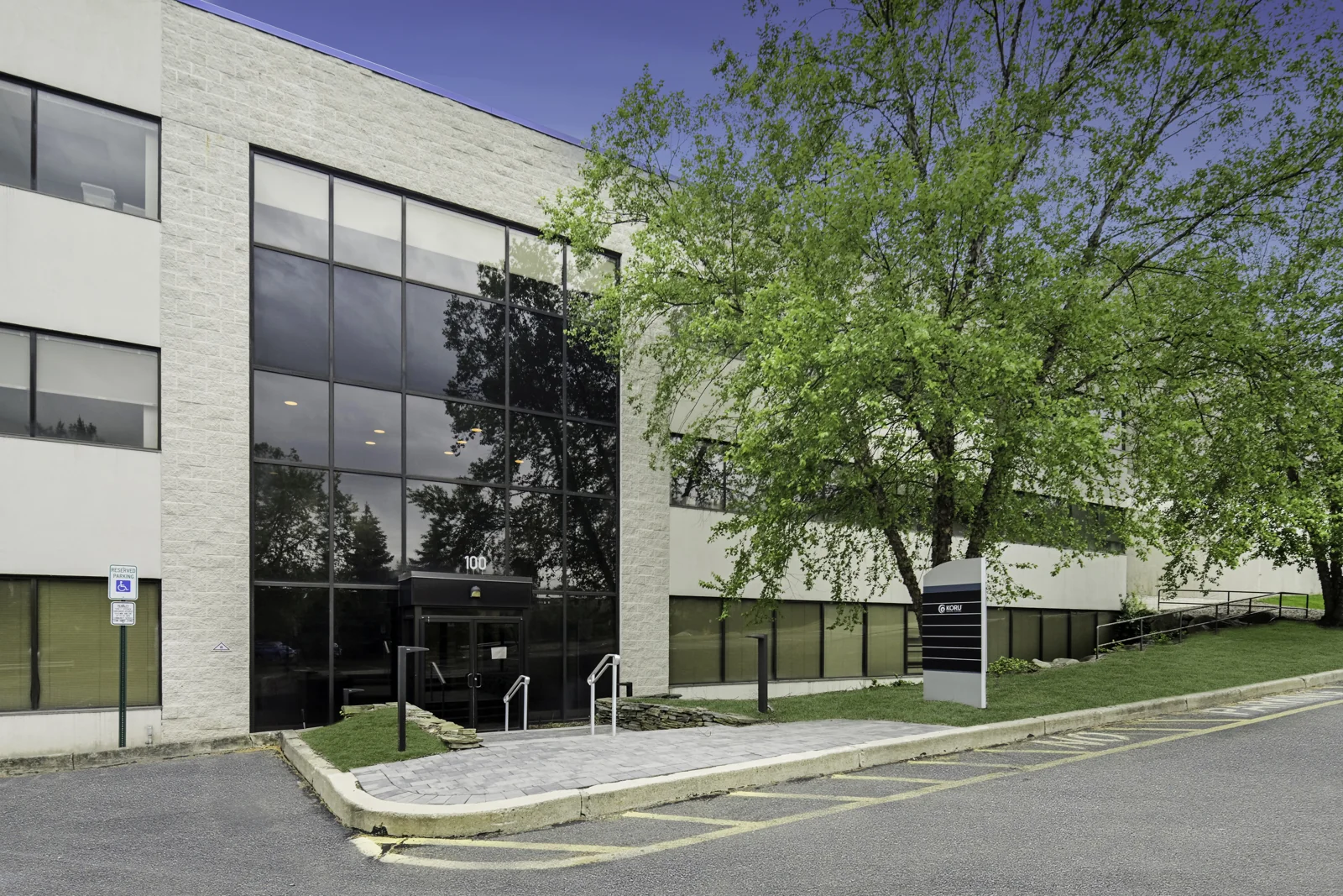 100 Corporate Drive — Lease in Mahwah, NJ, photo 6 of 7