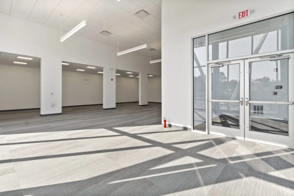 Arsenal Trade Center, Building 1 — Lease in Sayreville, NJ, photo 3 of 8