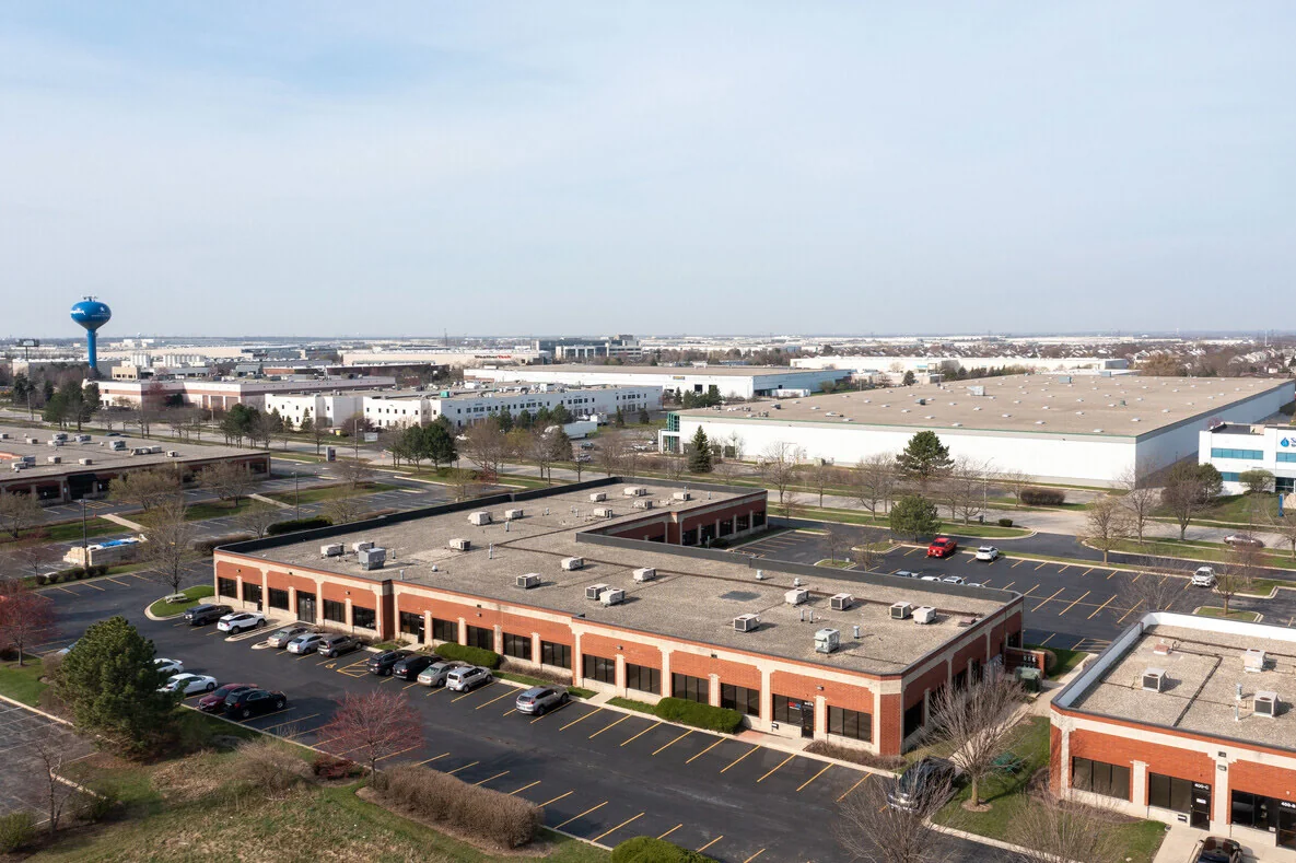 Creekside Corporate Center — Sale in Bolingbrook, IL, photo 3 of 4