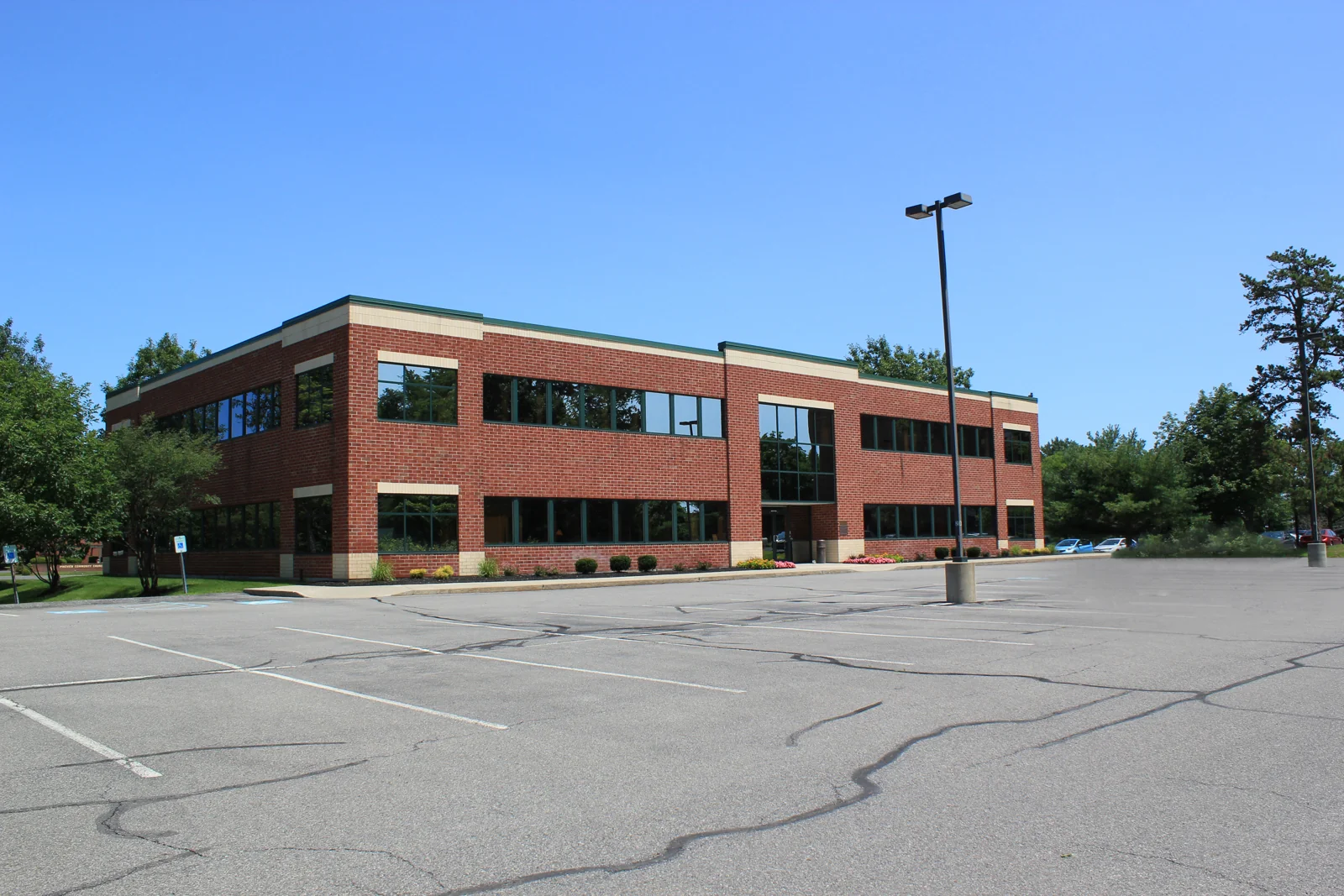 Office in Albany, NY — Lease in Albany, NY, photo 1 of 8