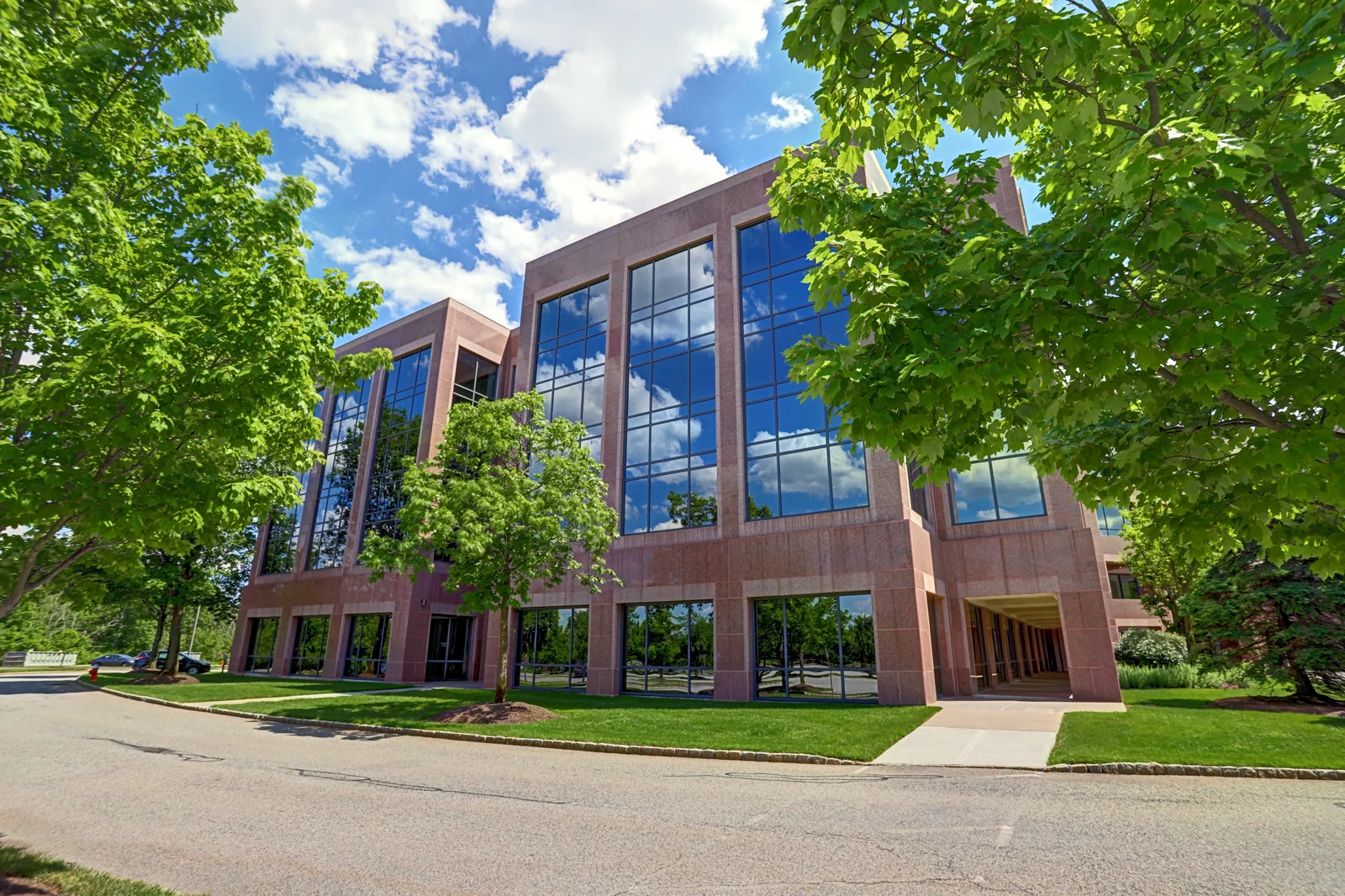 Park Avenue at Morris County — Lease in Florham Park, NJ, photo 2 of 8