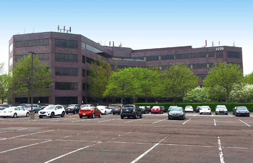 Glenview Corporate Center — Lease in Bensalem, PA, photo 1 of 2
