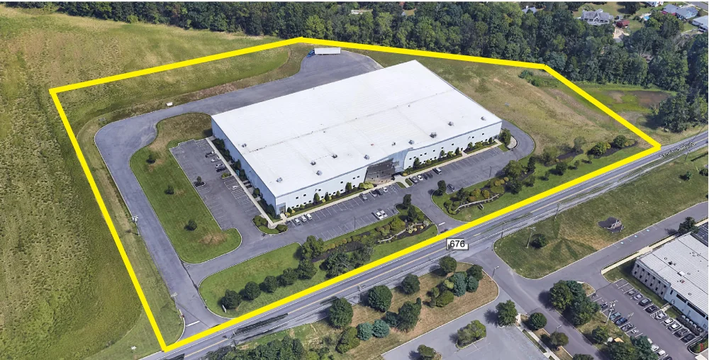 Mantua Distribution Center — Lease in Mantua Township, NJ, photo 2 of 2