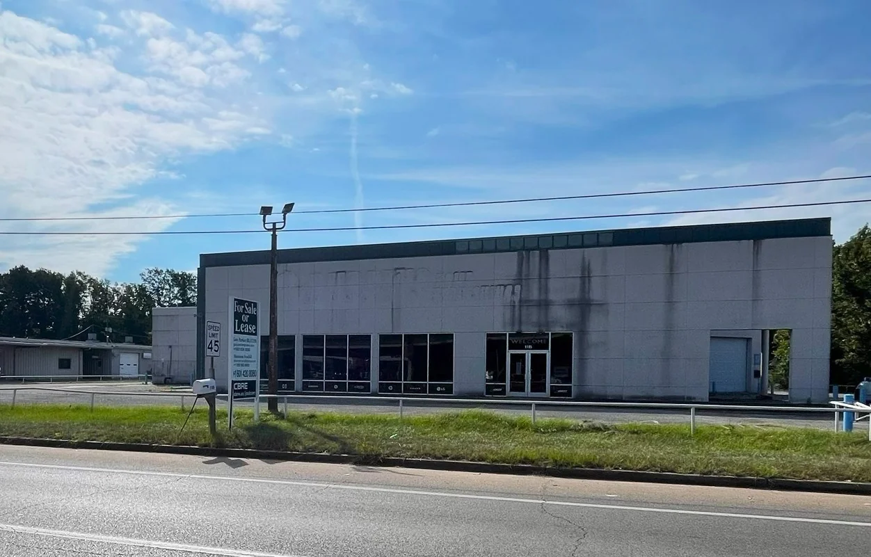 1105 S Frontage Rd — Sale in Meridian, MS, photo 2 of 3