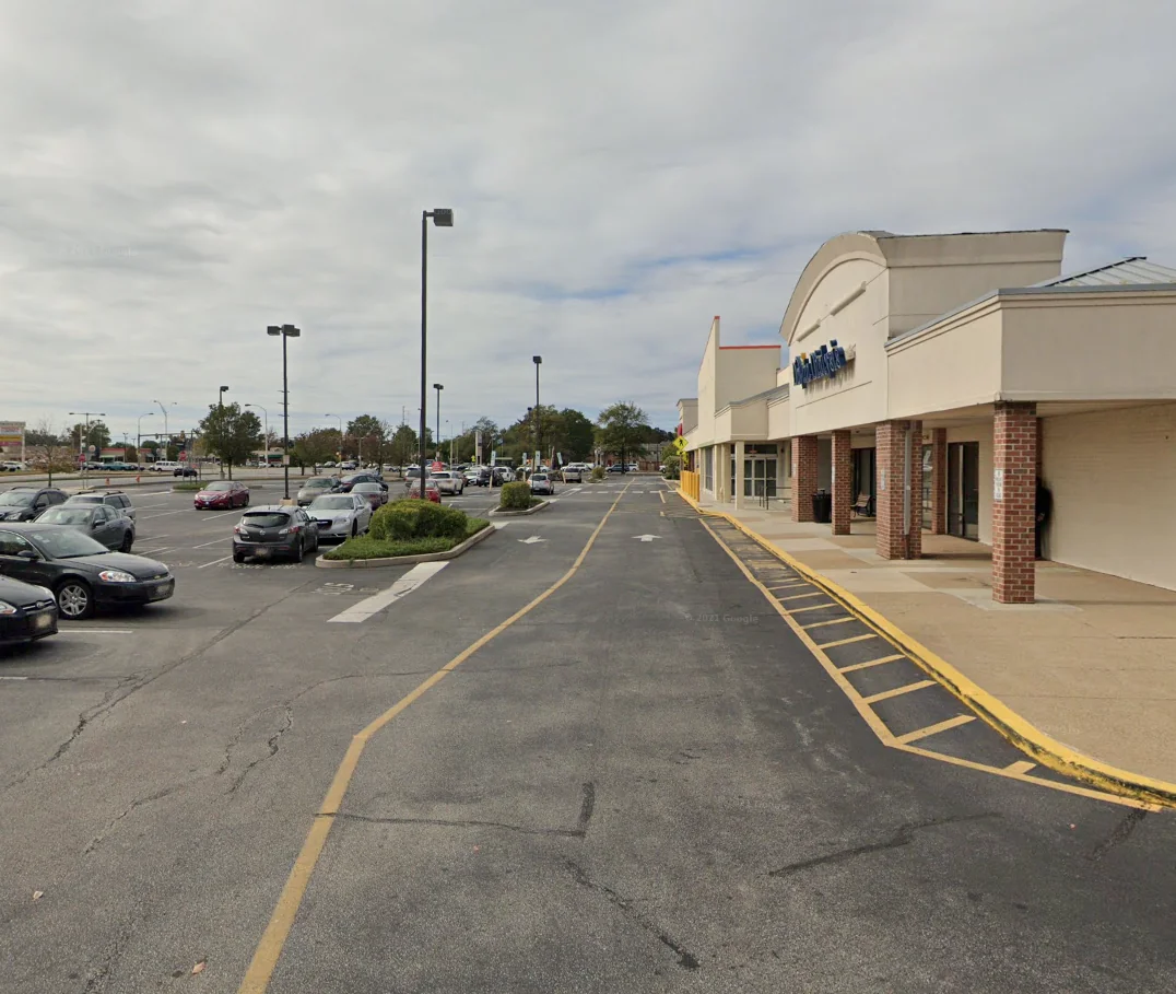 Penrose Park Village Shopping Center — Lease in Philadelphia, PA, photo 2 of 3
