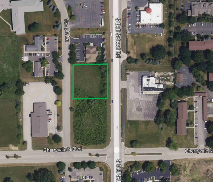 Land in Rockford, IL — Sale in Rockford, IL, photo 1 of 2