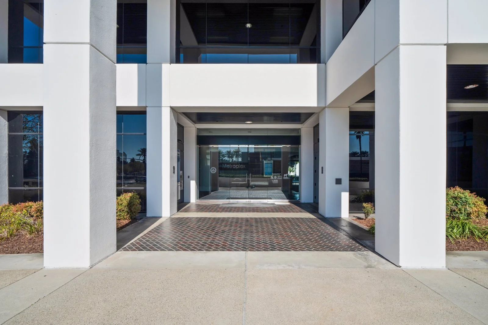 Metroplex — Lease in Anaheim, CA, photo 4 of 6