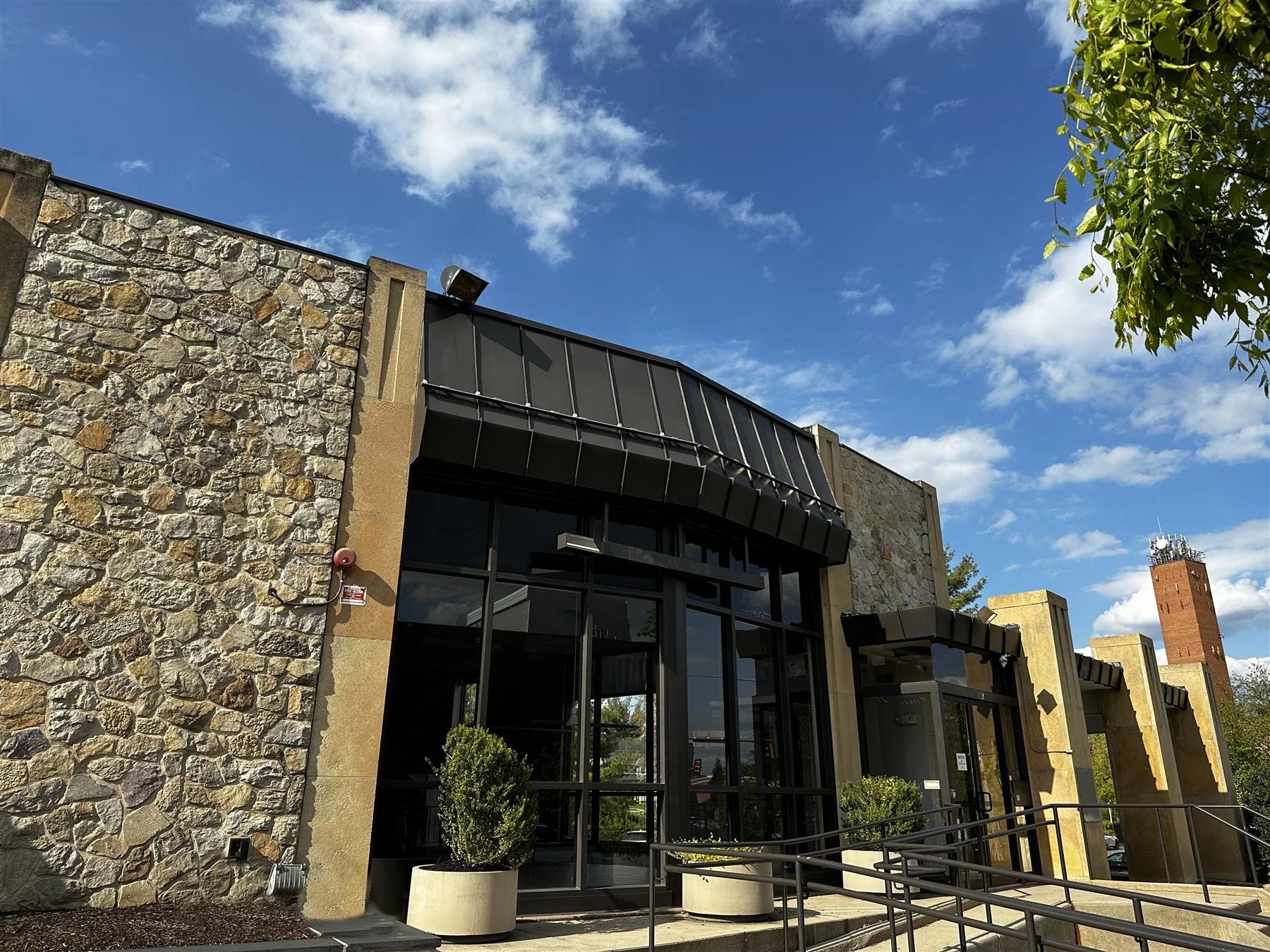 Former Bank Branch with Drive-Thru — Lease in Wayne, PA, photo 1 of 2