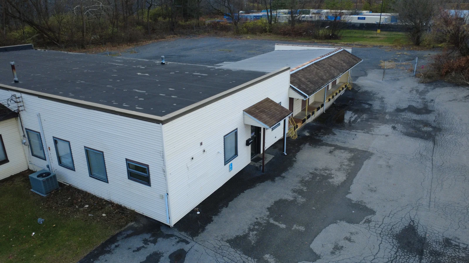 Flex Space With Outdoor Storage — Lease in East Stroudsburg, PA, photo 3 of 4
