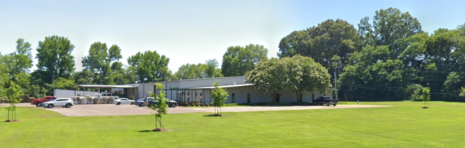 120 Crown Drive — Sale in Batesville, MS, photo 1 of 6