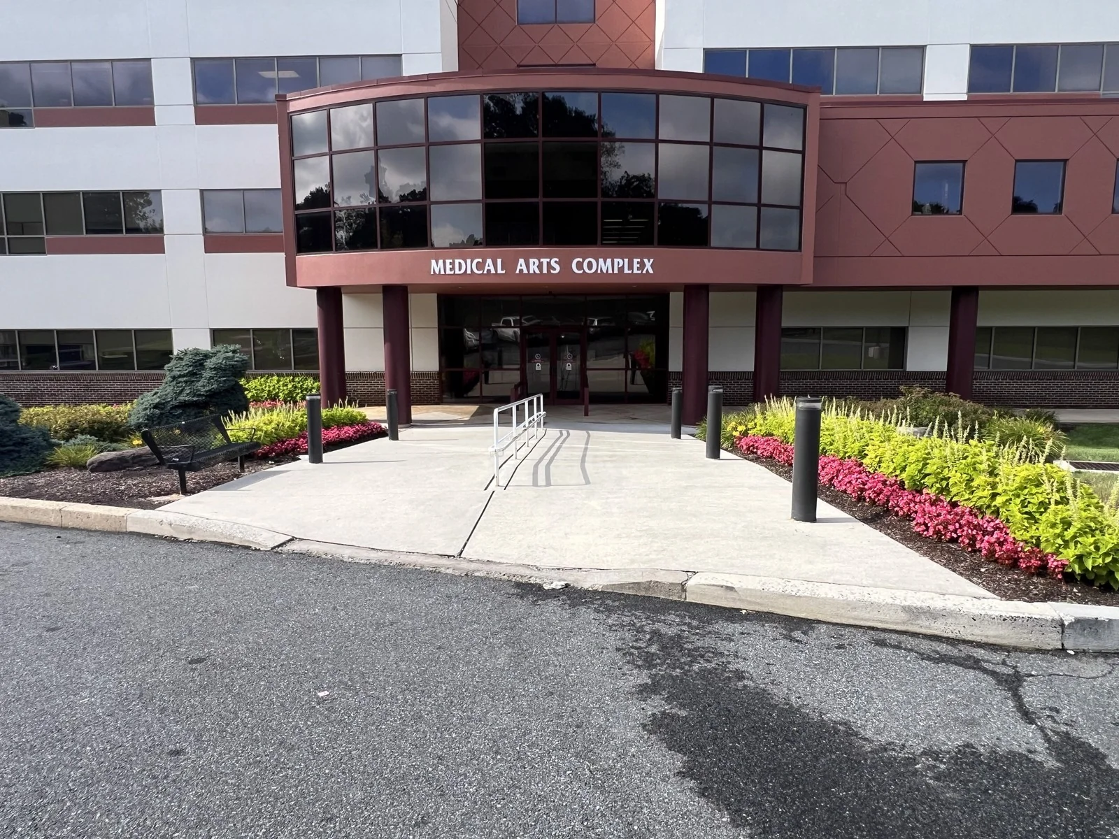 Riverside Medical Arts Complex — Sale in Wilmington, DE, photo 1 of 2