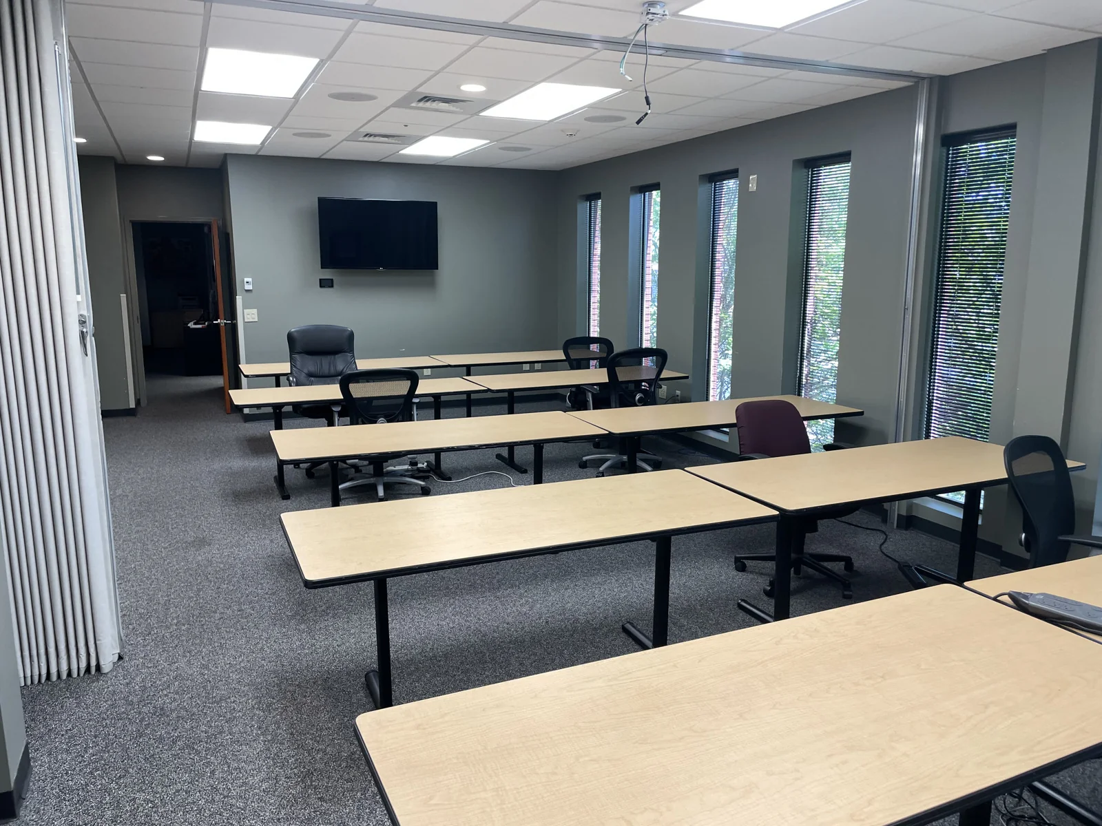 Office in Jackson, MS — Lease in Jackson, MS, photo 3 of 4