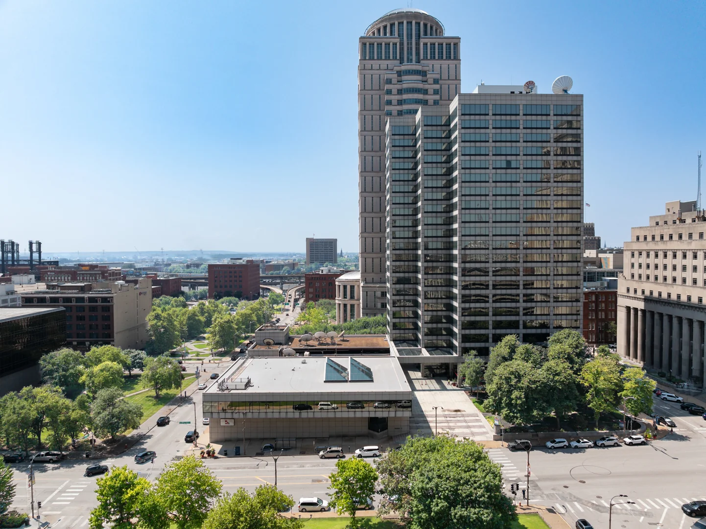 1000 Market St — Sale in St. Louis, MO, photo 5 of 8