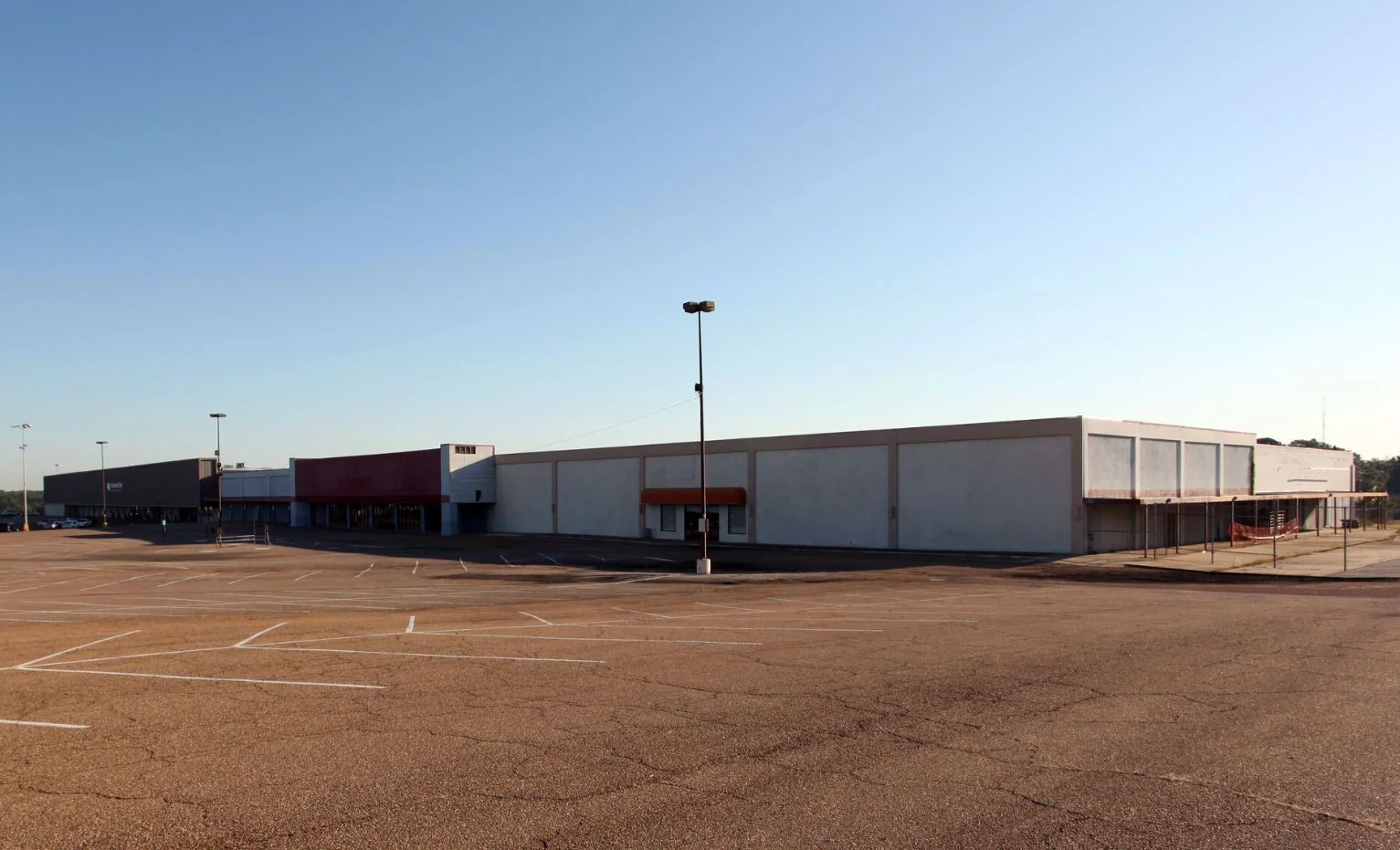 New Horizon Church — Lease in Jackson, MS, photo 2 of 2