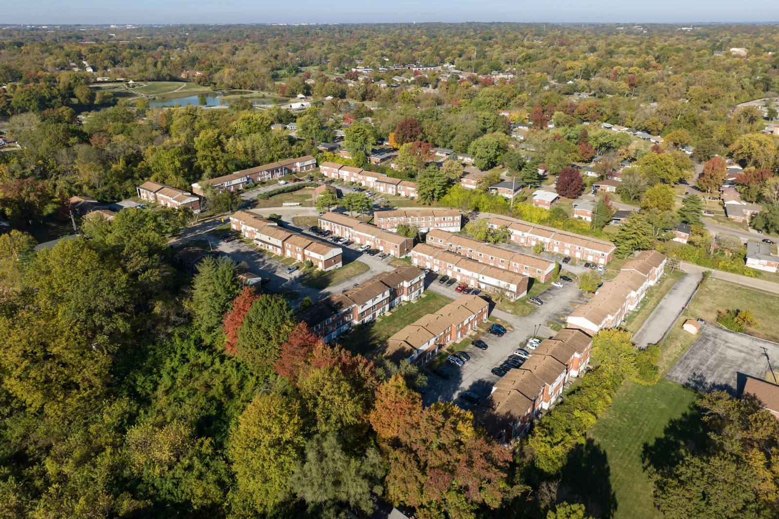 Woodknoll Townhomes — Sale in St. Louis, MO, photo 2 of 6