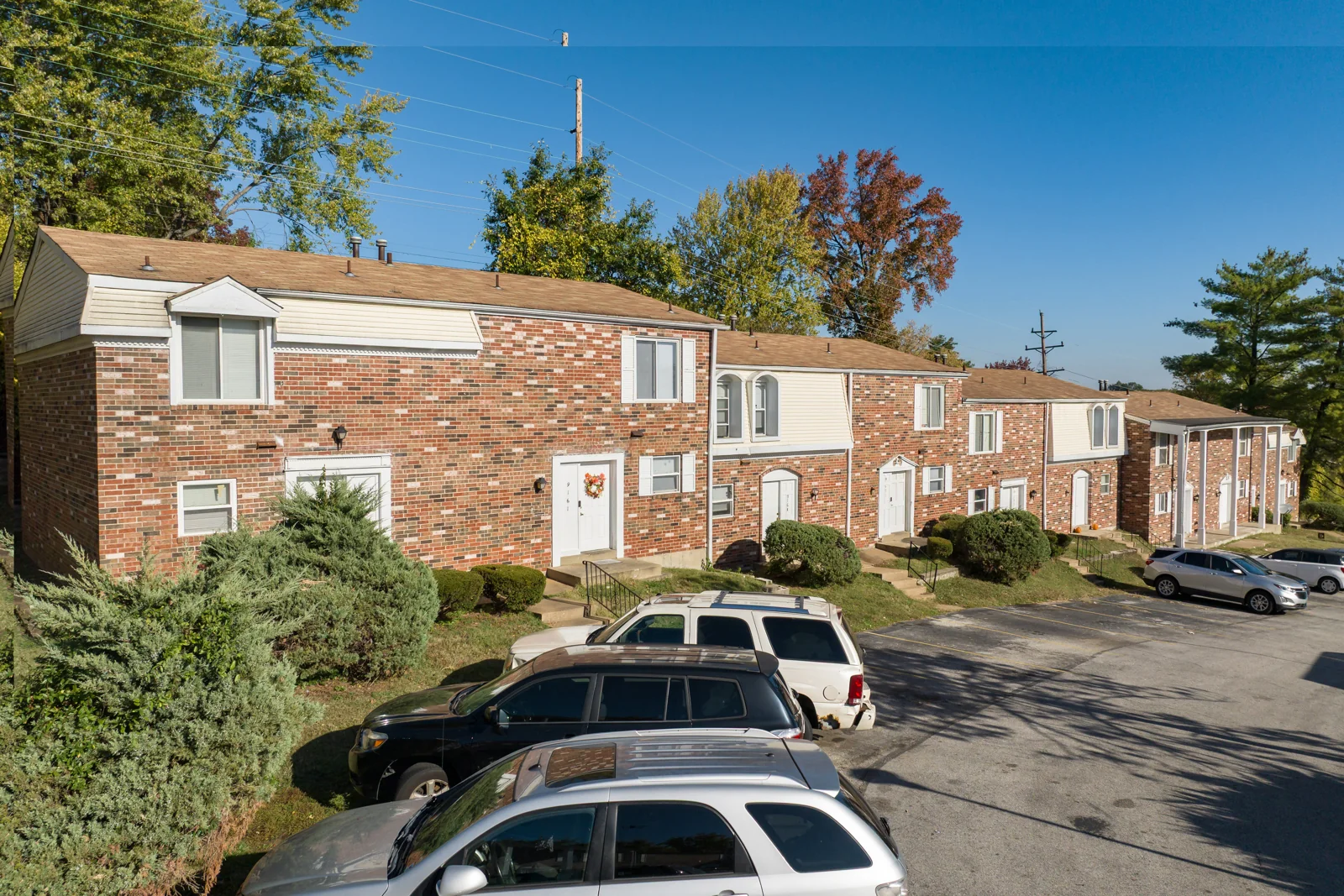 Woodknoll Townhomes — Sale in St. Louis, MO, photo 4 of 6