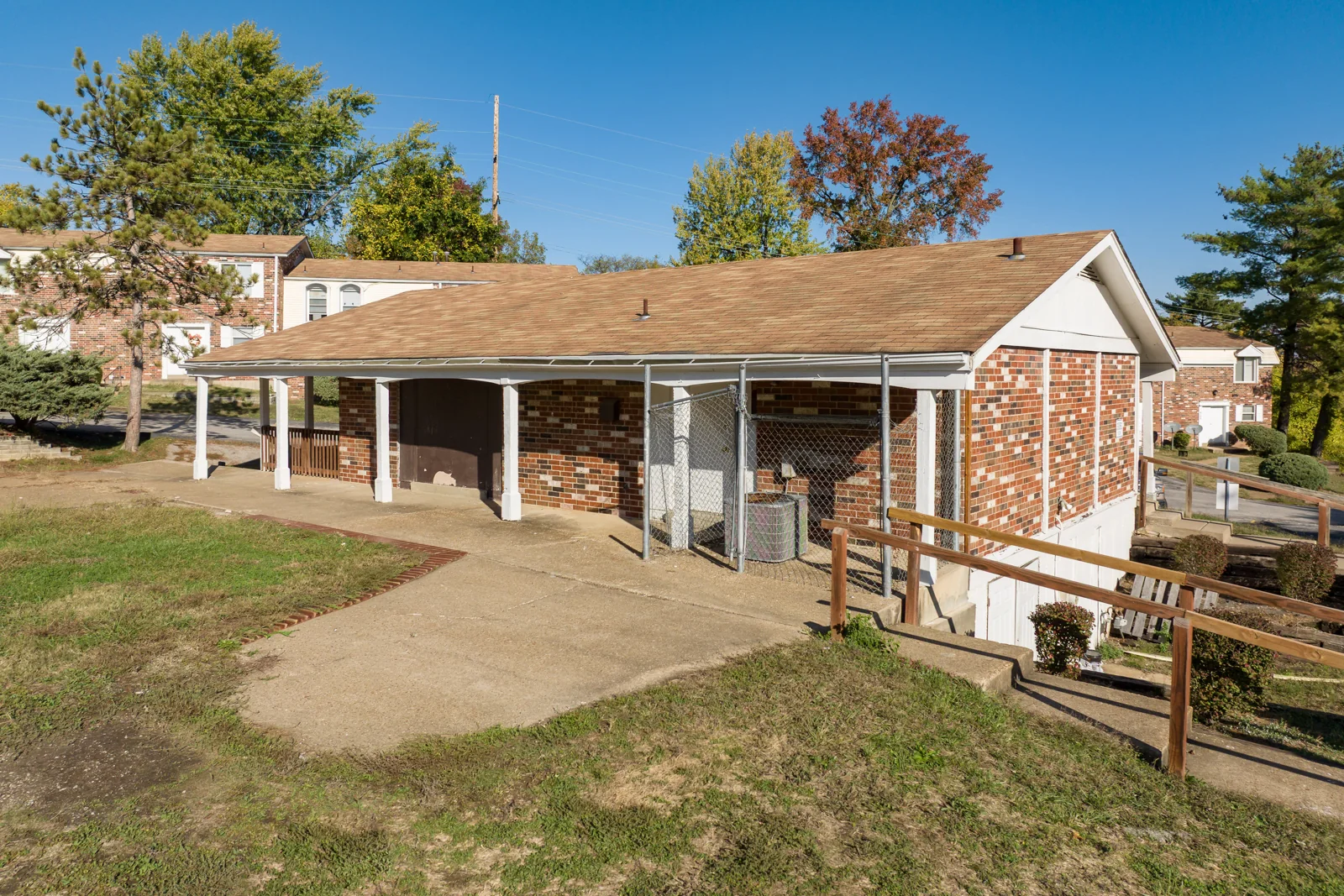 Woodknoll Townhomes — Sale in St. Louis, MO, photo 6 of 6