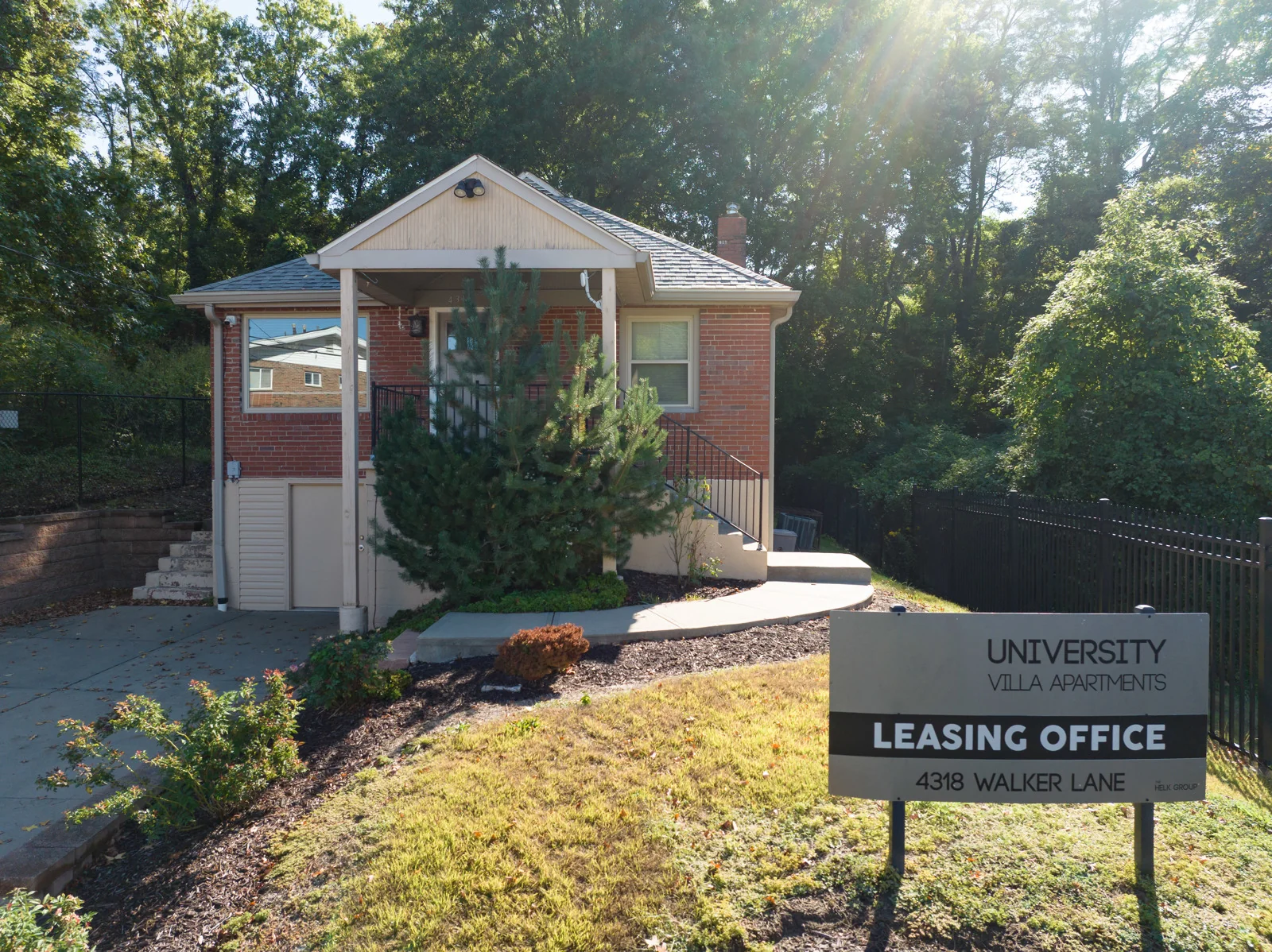 University Villa Apartments — Sale in St. Louis, MO, photo 2 of 8
