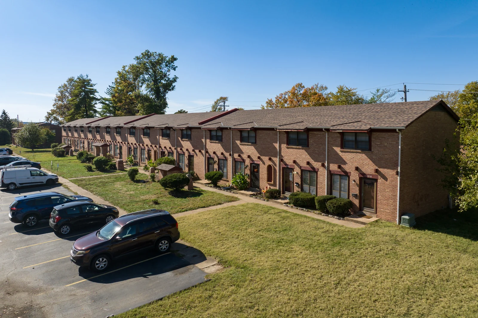 Morningside Condominiums — Sale in Hazelwood, MO, photo 1 of 7