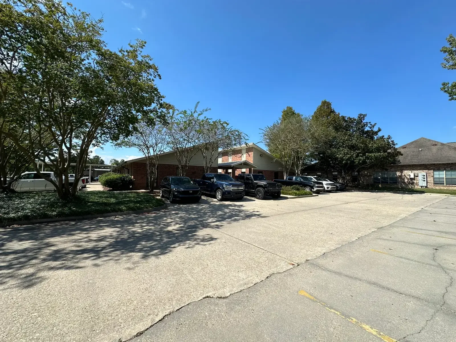 Office in Baton Rouge, LA — Sale in Baton Rouge, LA, photo 1 of 8