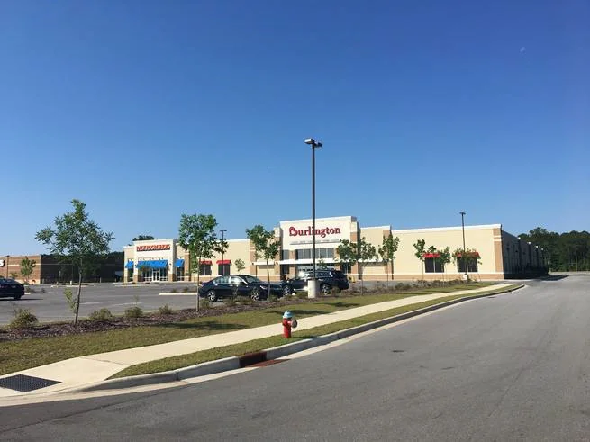 Western Crossing — Lease in Jacksonville, NC, photo 2 of 3